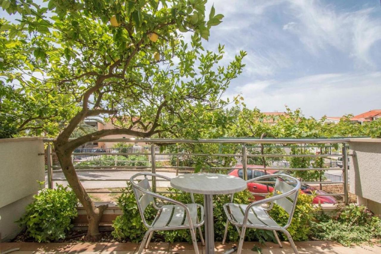 Apartments Antonio Тучепи Экстерьер фото